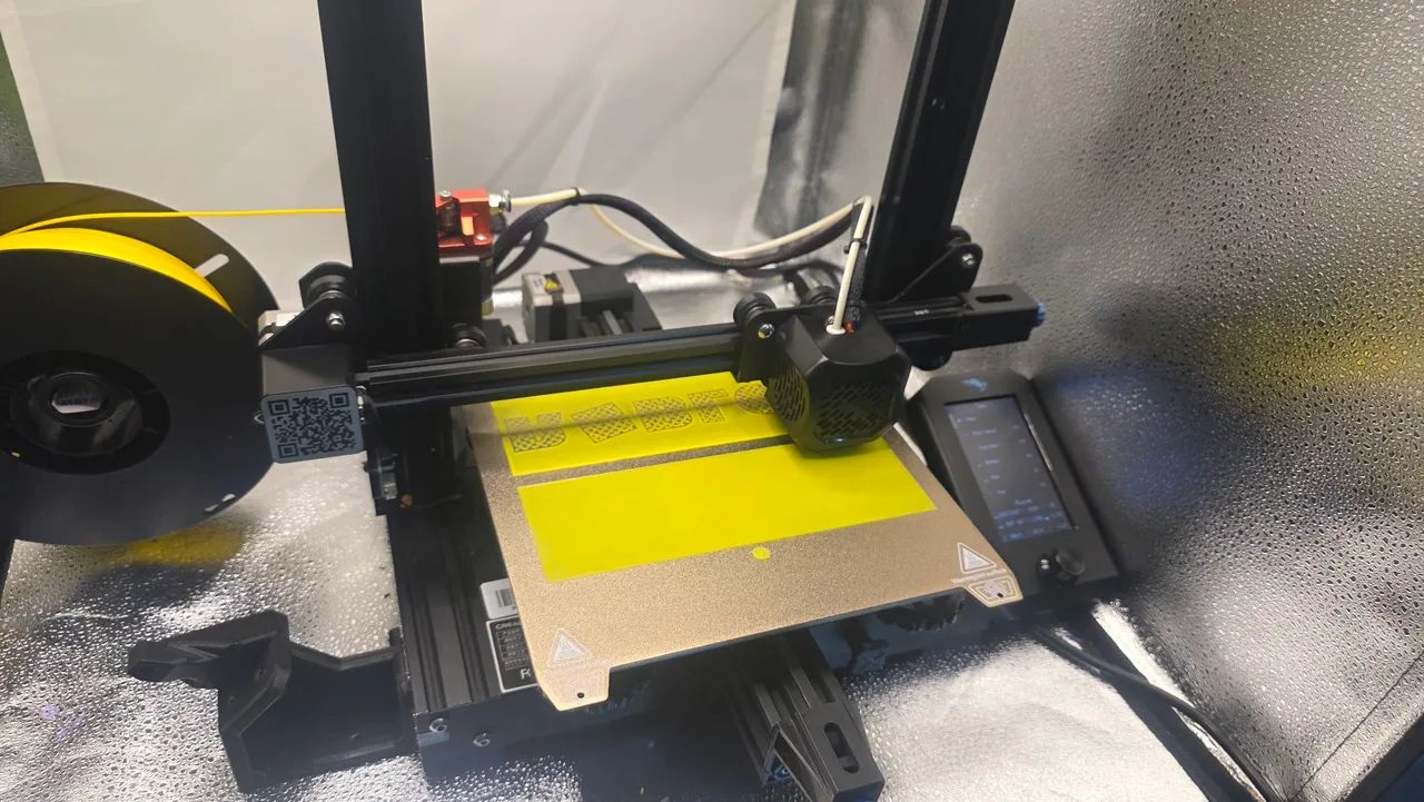 Impressora 3D Creality Ender 3 V2 (novíssima)