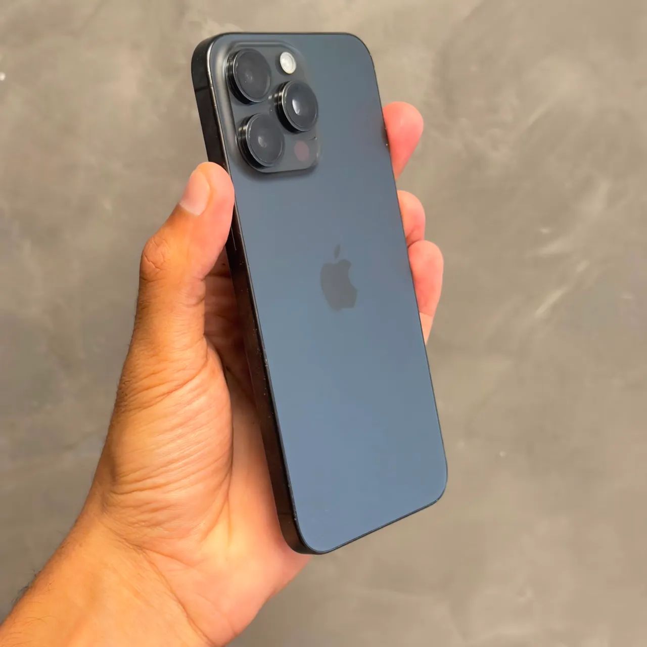 iPhone 15 Pro Max - Foto 3