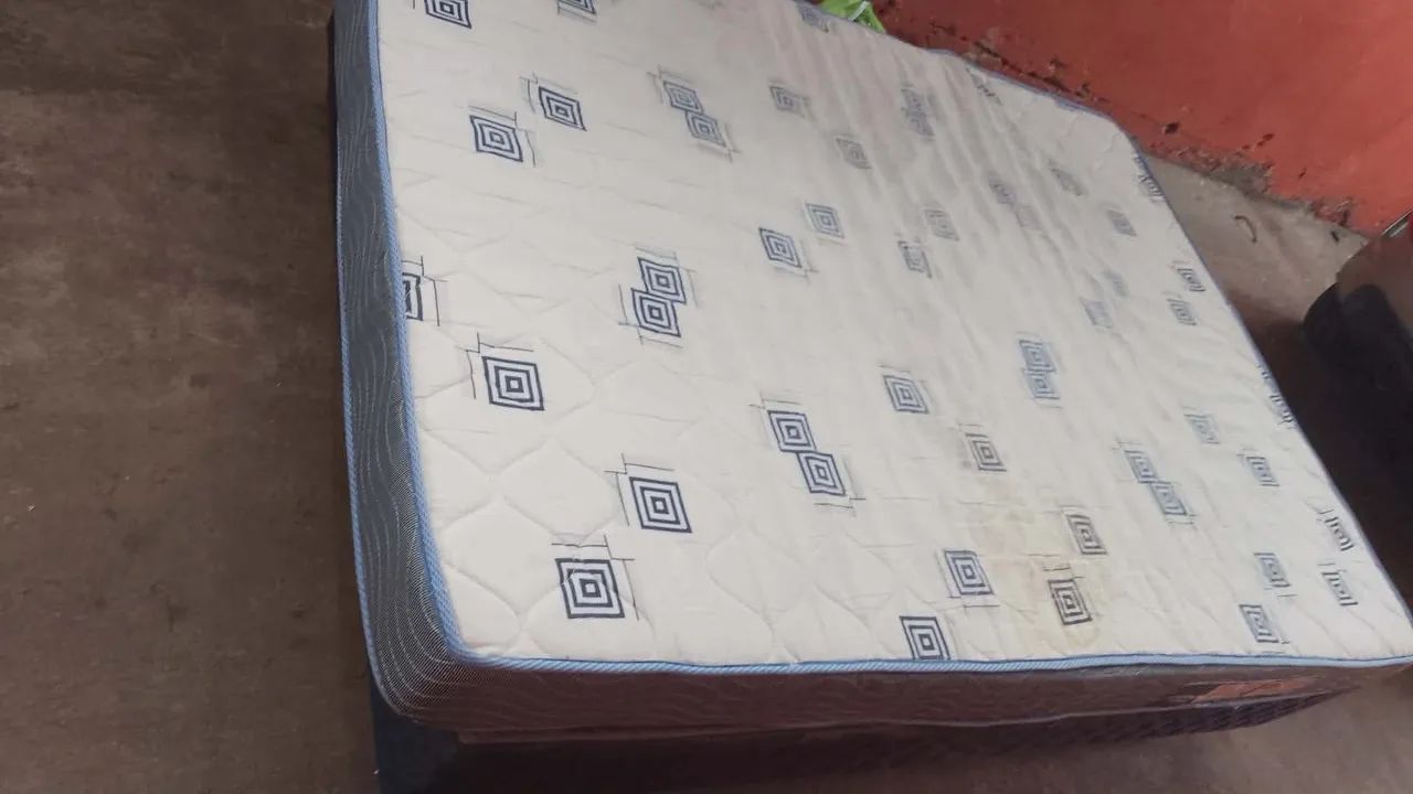 Vendo cama Box de casal  - Foto 3