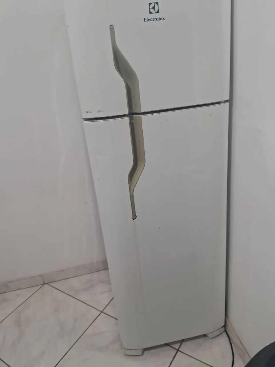 Geladeira com defeito  - Foto 3