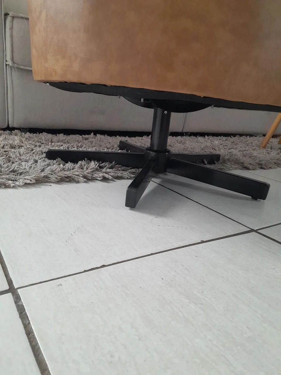 Poltrona giratória  - Foto 3