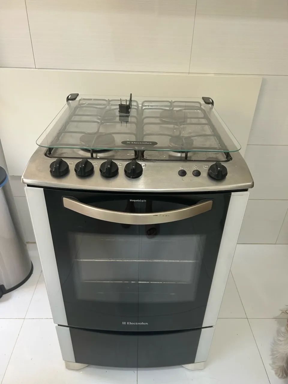 Vendo fogão e microondas Electrolux - Foto 3
