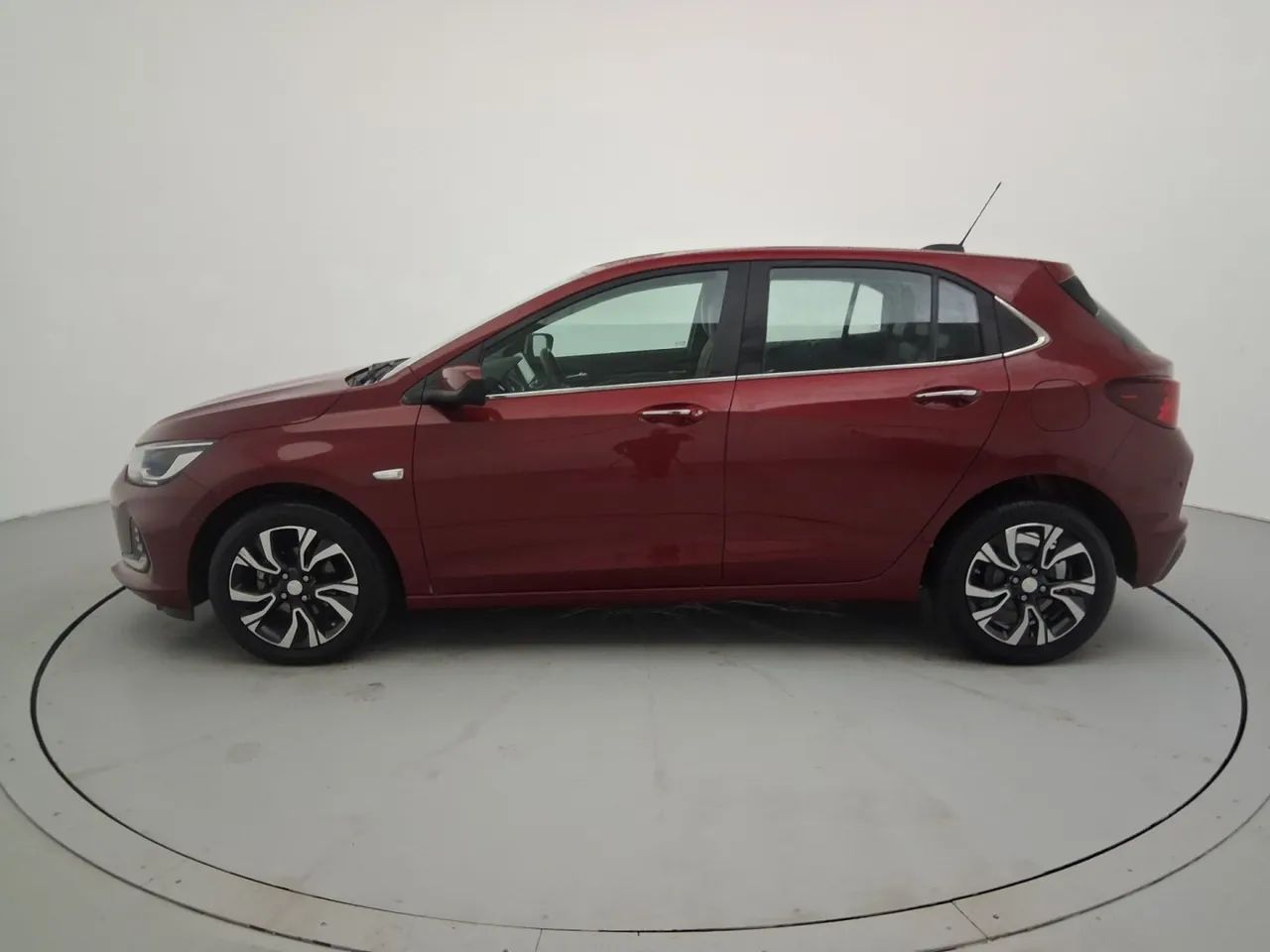 Chevrolet Onix Hatch Premier 1.0 12V TB Flex Aut. 4P, foto 2 de 18