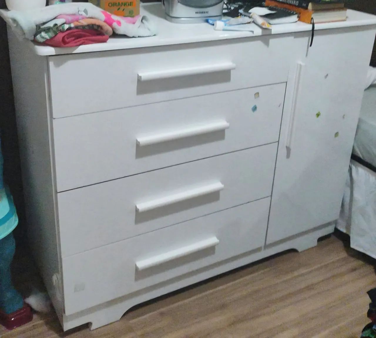 Cômoda + Guarda-Roupa excelentes