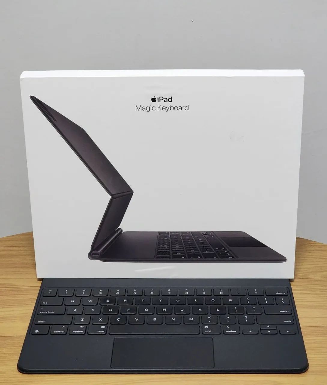 magic 【美品】Apple keyboard 日本 A1998 ブラック Keyboard Magic 12.9インチ用 Pro ムスビー｜iPad 12.9インチ　A1998 キーボード