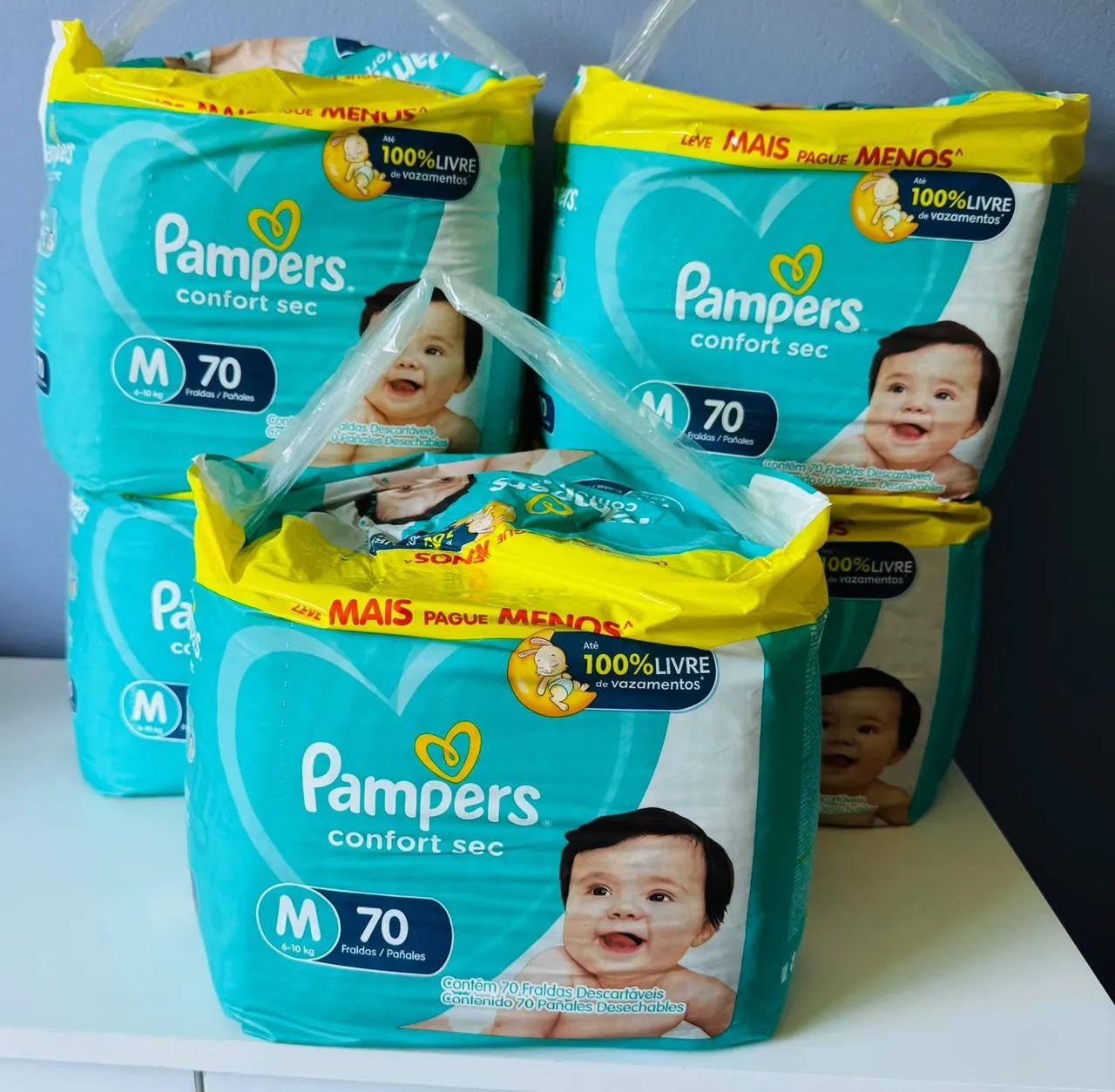 Fraldas descartáveis - kit 2 pacotes por R$ 100