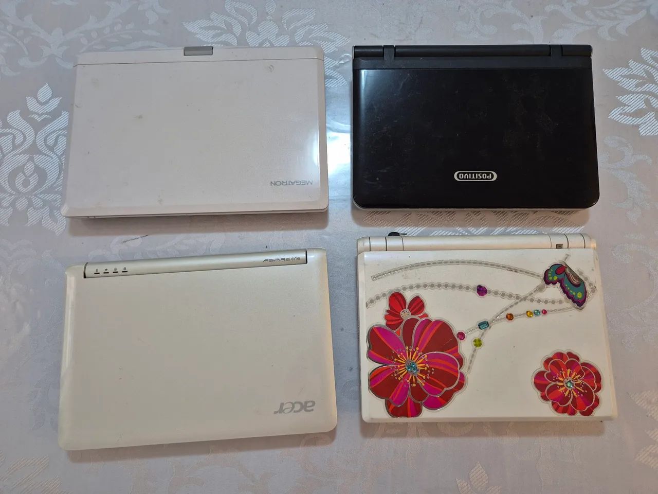 Lote 4 notebooks com defeito - netbooks acer megatron positivo