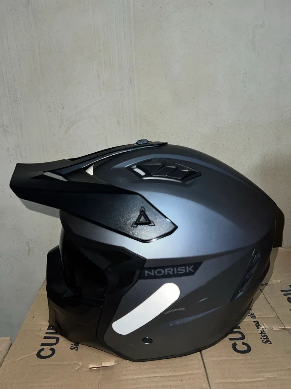 Capacete Norisk Darth 2 Mono - Foto 4