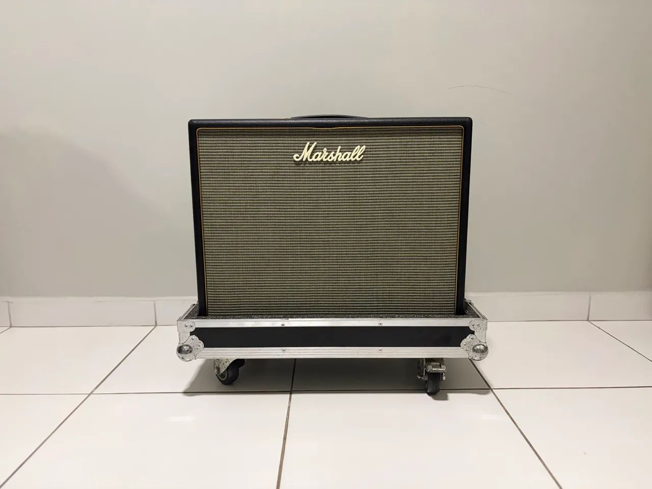 Marshall Origin 50w + Case Hello Case