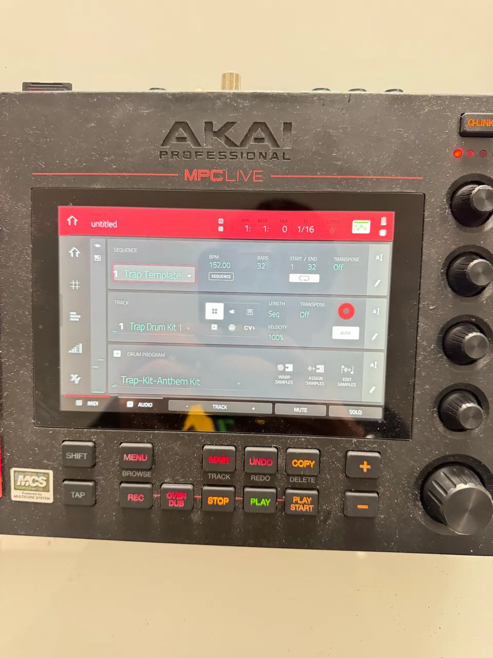 MPC AKAI LIVE (zerada) - Foto 2