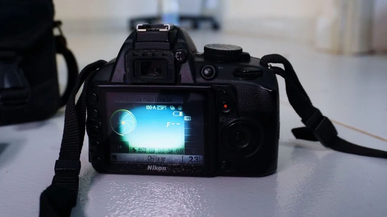 Câmera- Nikon D3100 - Foto 3
