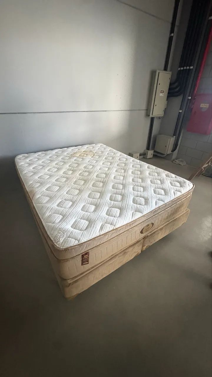Cama Queen 