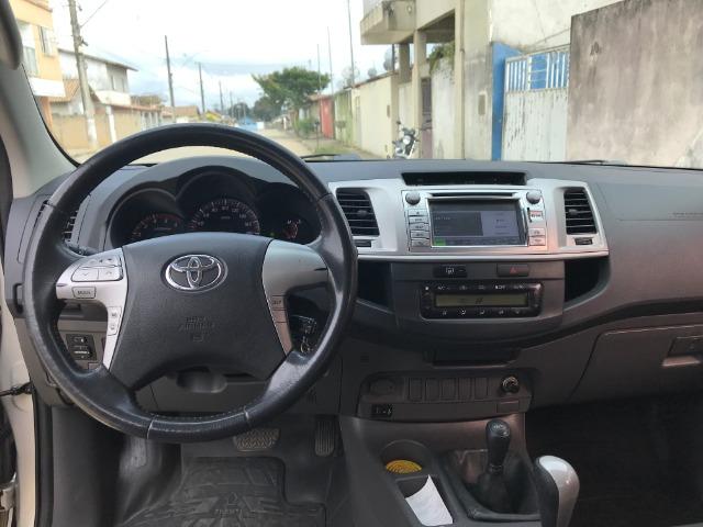 Hilux 12/12 Bege CD 4x4 SRV D4-D 3.0 Automatica 171CV - Foto 6