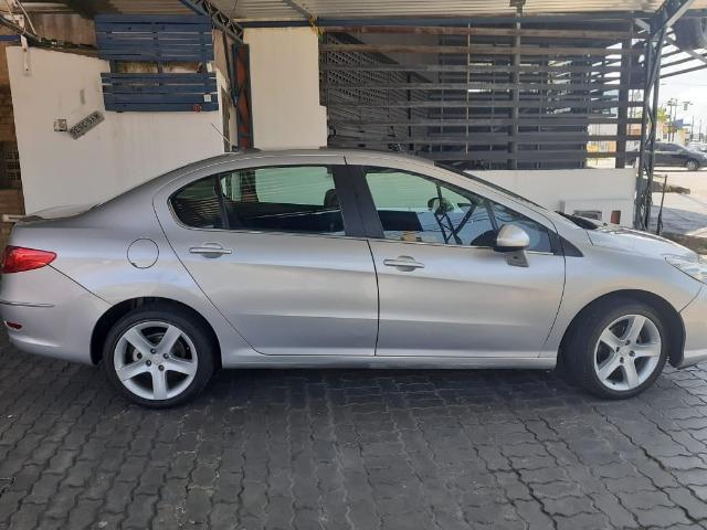Vendo ou troco peugeot 408 completo com teto solar - Foto 2