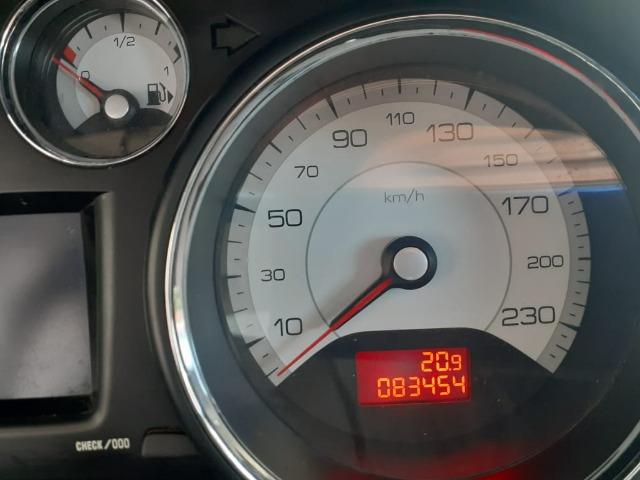 Vendo ou troco peugeot 408 completo com teto solar - Foto 7