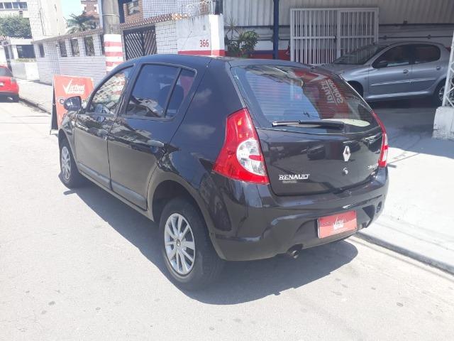 Sandero 1.0 Expession 2011 - Entr 3mil + 48x699,00 - Foto 5