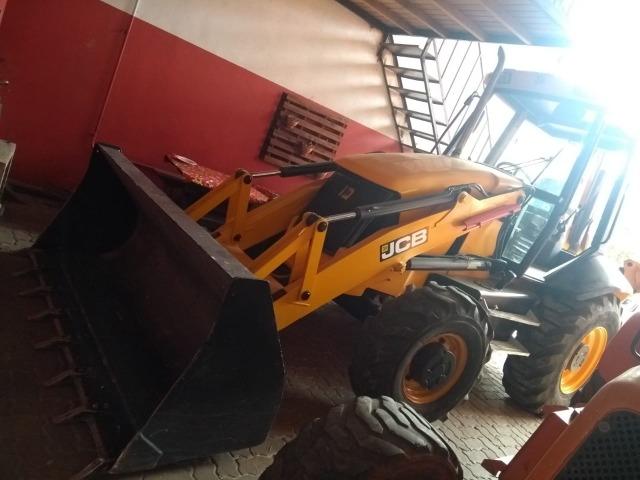 Retroescavadeira JCB 3C 2011 - Foto 3