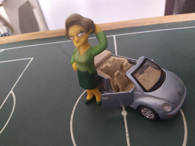 Miniatura Carro e Boneco