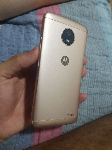 Moto e4 Leia o anúncio