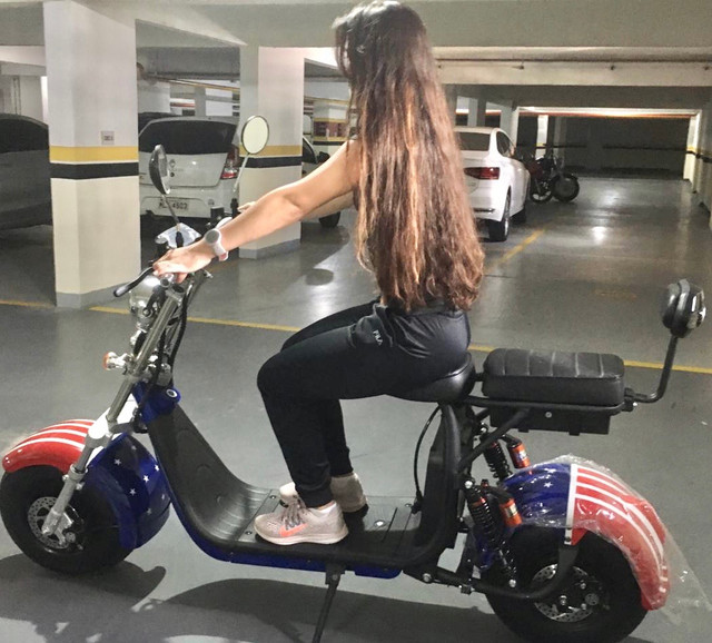 Vá trabalhar e passear de scooter elétrica