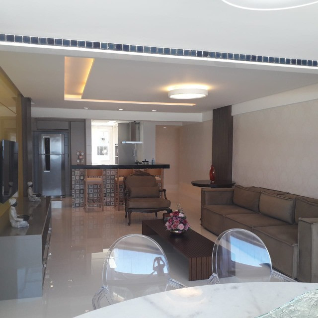 Vendo Lindo Apto de 3 Quartos, Porteira Fechada na Orla de Armação com Vista Mar 180Graus - Foto 4