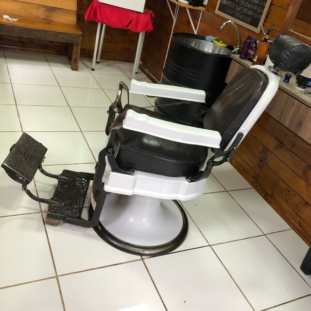 Cadeira de barbeiro ferrante koken