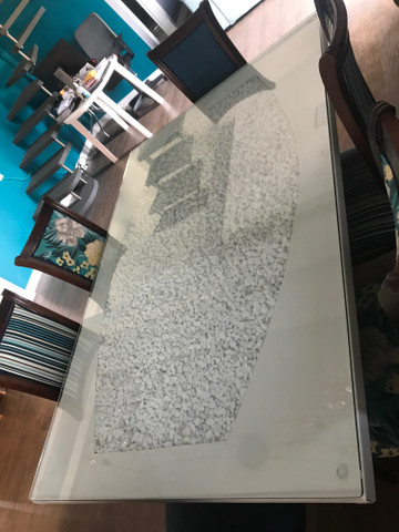 Vendo Conjunto de mesa e cadeiras - Foto 6