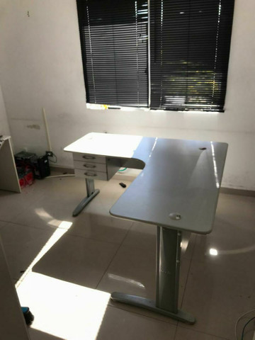 Mesa escritório em L - Foto 2