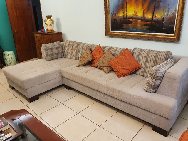 Sofá 4 lugares com Chaise esquerdo. - Foto 2