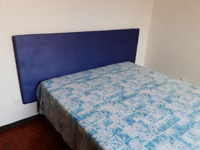Cabeceira de cama em mdf 18mm estofada em espuma e tecido suede. R$80,00 - Foto 2