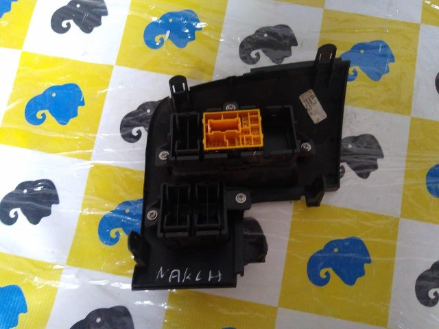 Botão Comando Retrovisor Elétrico Versa March Original - Foto 2