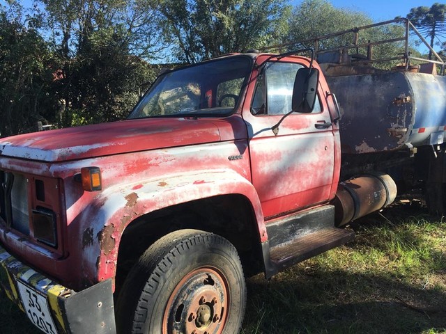CHEVROLET D11000 TANQUE