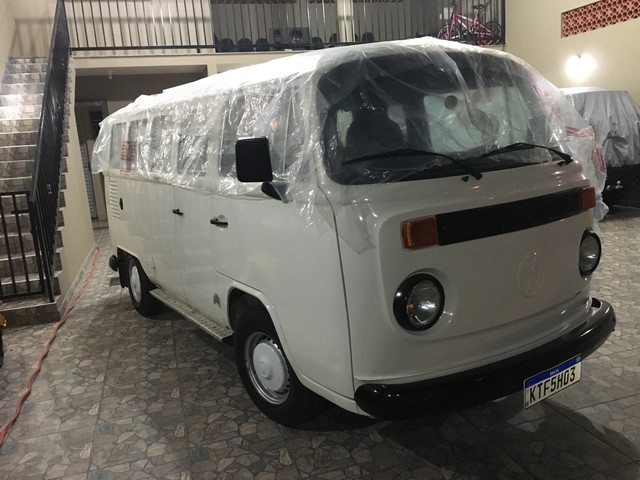 Vendo Kombi 93 de colecionador muito nova