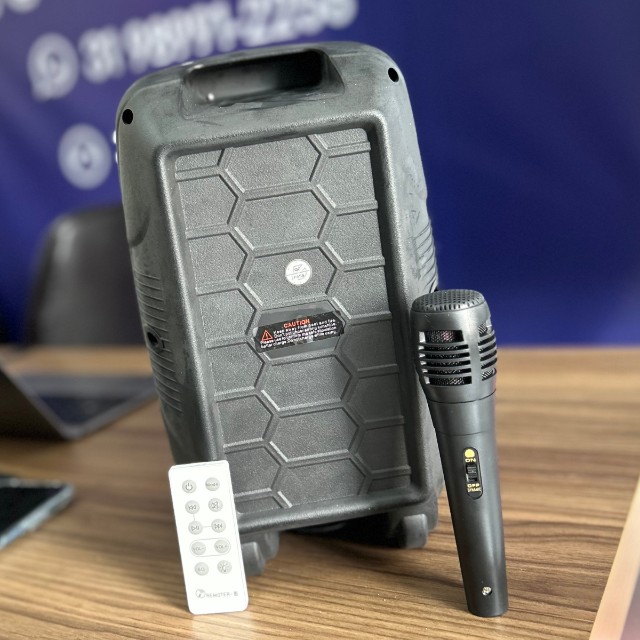 Caixa de Som Bluetooth Portátil Amplificada Com Microfone e Controle KTS - Foto 3