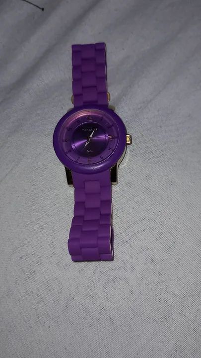 Relógio Mondaine feminino usado