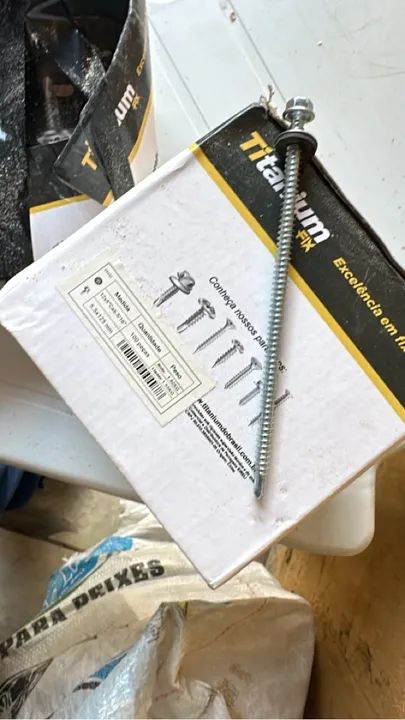 Tenho 4000 parafusos vendo tudo por 3.000,00 reais.  - Foto 3
