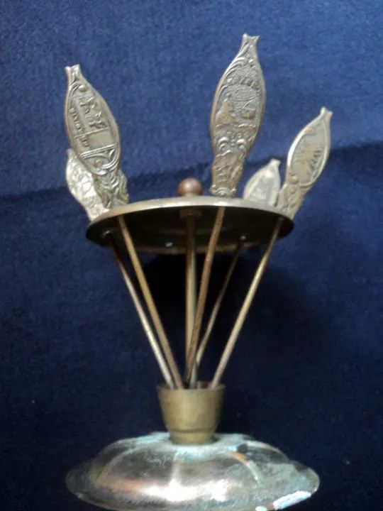 Porta Espetos com 05 espetos antigos p/ Petiscos (Item para Colecionador ou Decoração) - Foto 4