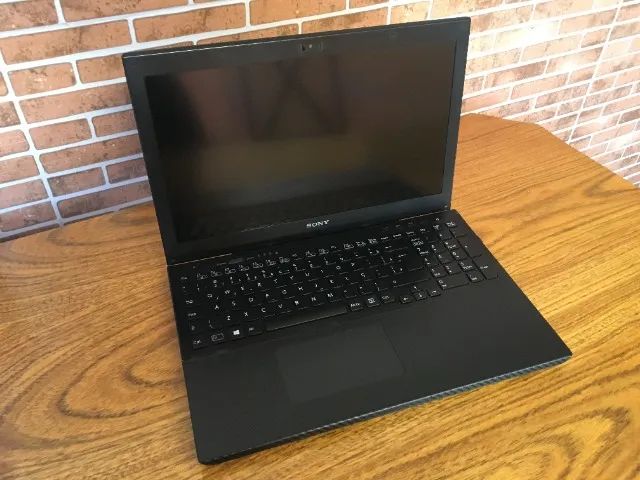 Sony Vaio - Modelo: SVS15125CBB
