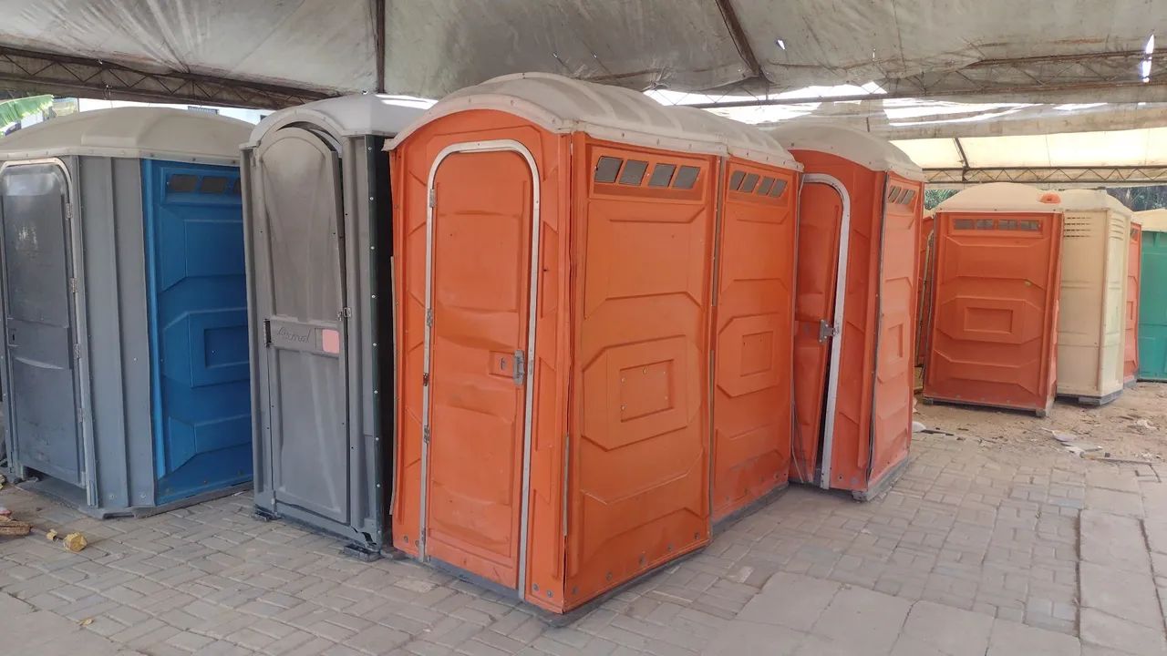 Banheiros químicos palcos e barracas.  - Foto 4