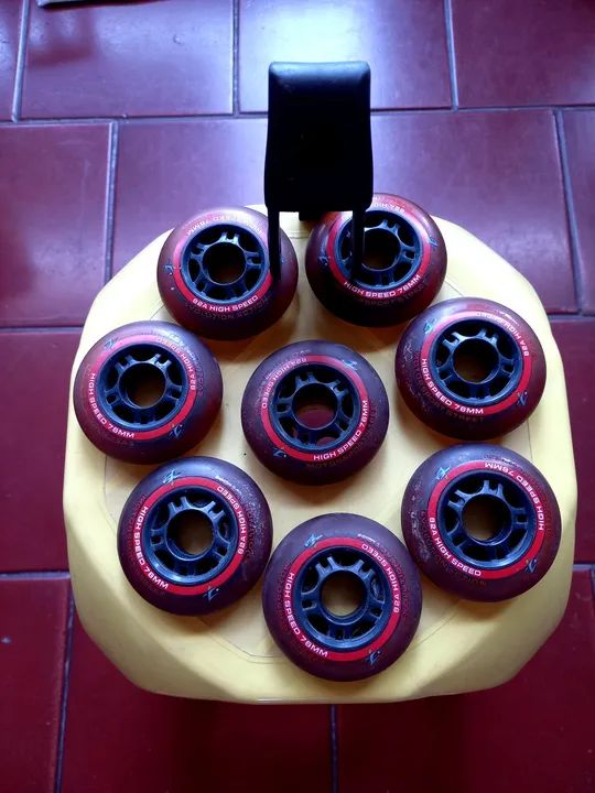 Rodas de Patins Inline 76mm Semi Novas