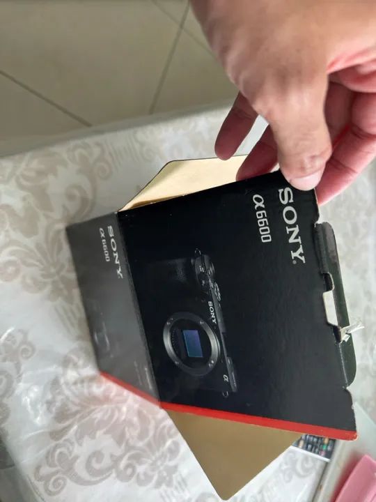 Câmera Sony a6600 - apenas 430 clicks - Foto 5