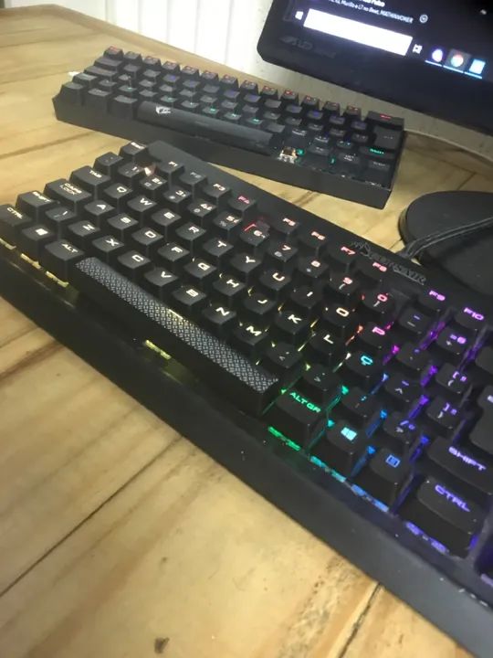 corsair teclado k70 rgb rapidfire - Foto 2