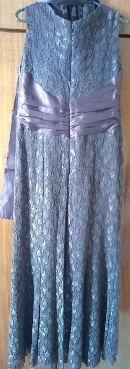 Vestido Roxo todo rendado e forrado Tam. 44 - Foto 5
