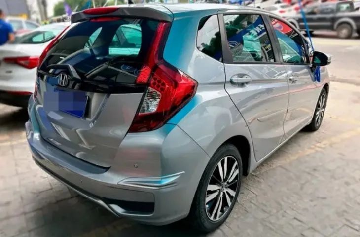 - Honda Fit 2020 - Ent. 5.500,00 - Não consultamos Score - Mariana Oliveira  - Foto 3