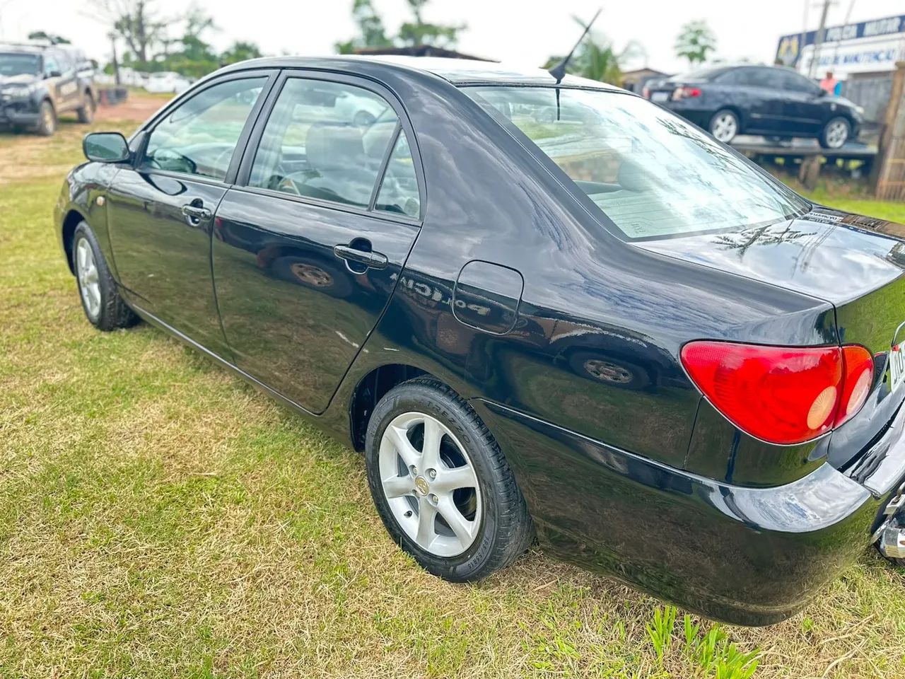 Corolla XLi 1.8 manual - Foto 2