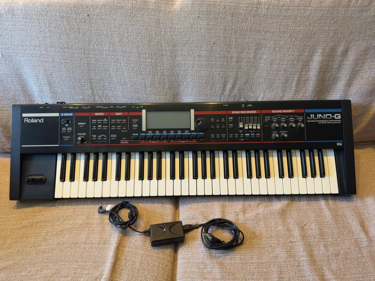 Teclado Roland Juno G - Foto 3