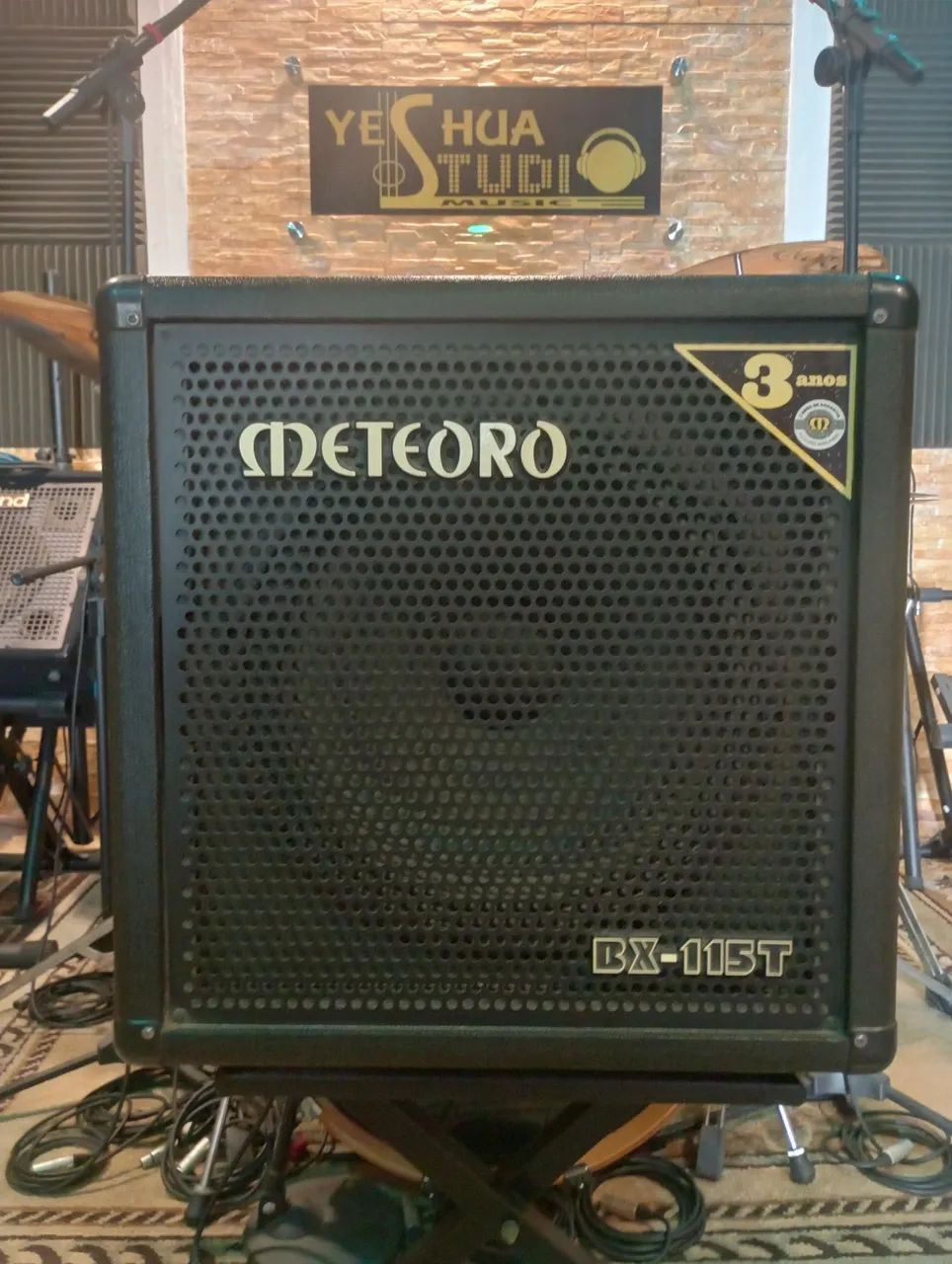 Cubo Meteoro Baixo