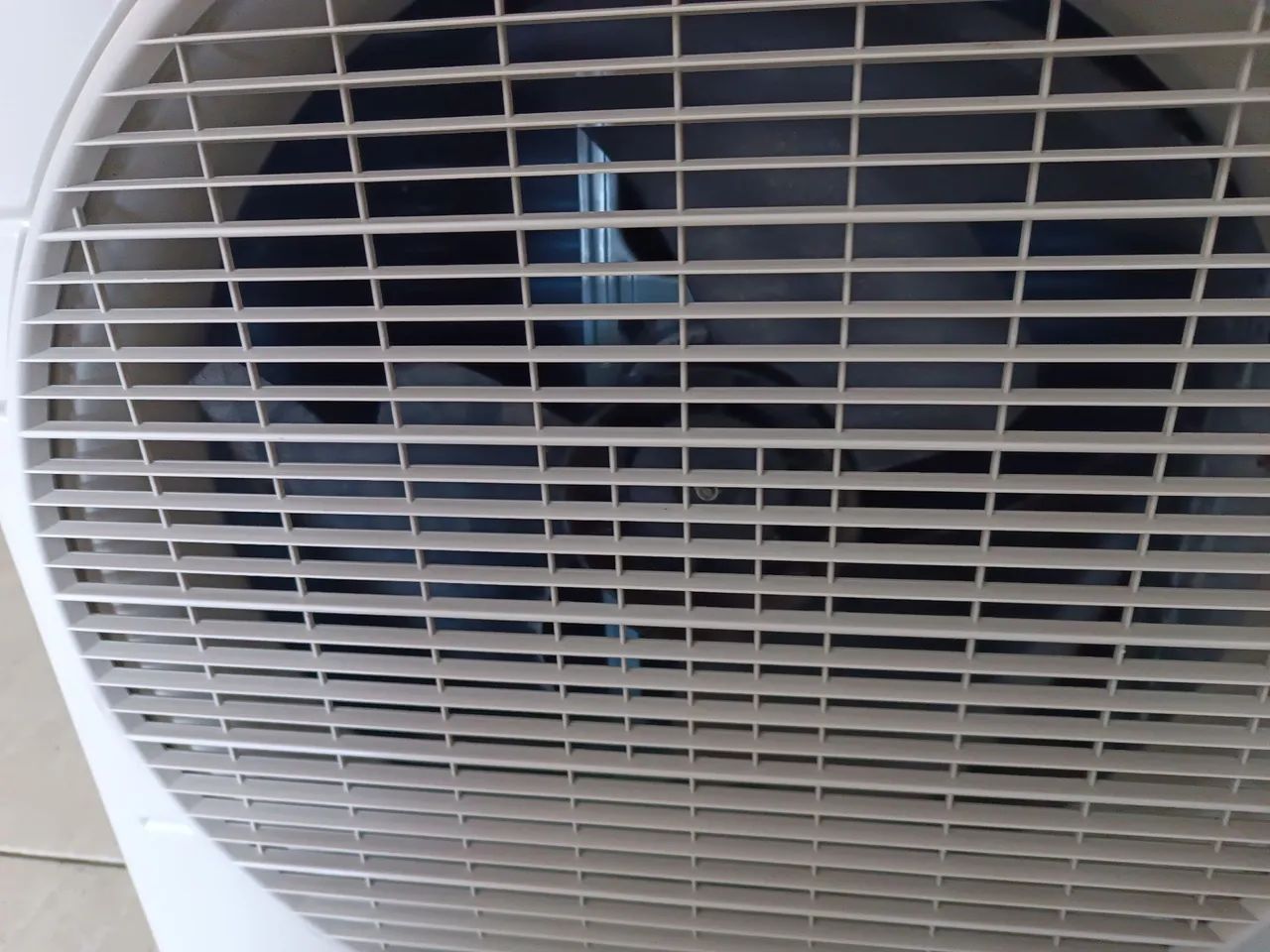 Ar Condicionado Split Daikin inverter 12000 BTUs no estado de zera  - Foto 4