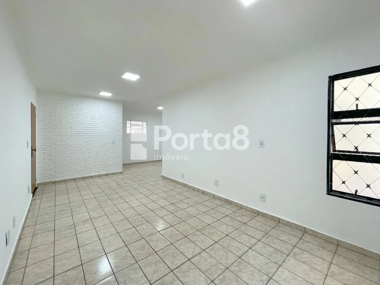 Apartamento Térreo com 3 Dormitórios para Locação no Residencial Marselha - Próximo ao Pla
