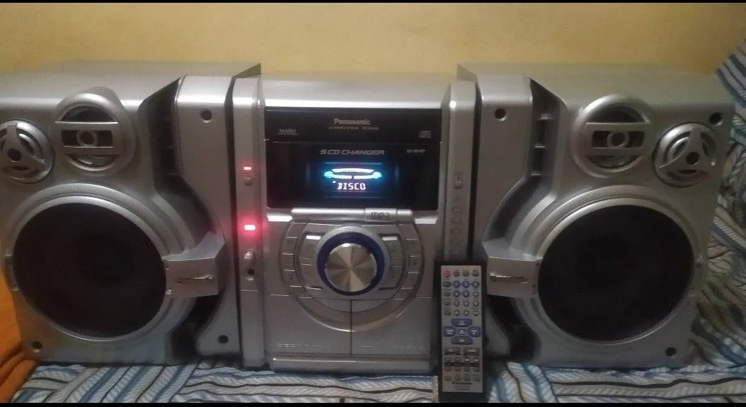 Mini System Panasonic 5 CD Changer 360 RMS CD MP3 Conservado